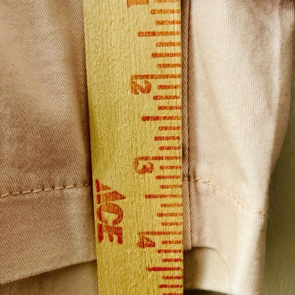 Levi’s Utility Shorts Women’s 32 Light Blush Pink 90s Mid Rise Pockets Stretch - Picture 6 of 10